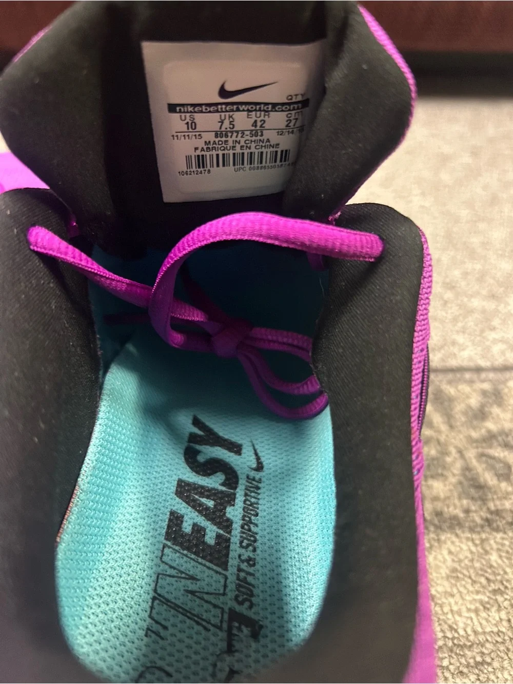 Nike Women's Athletic Shoes Purple /Black  Size 10  Excellent PreOwned Condition